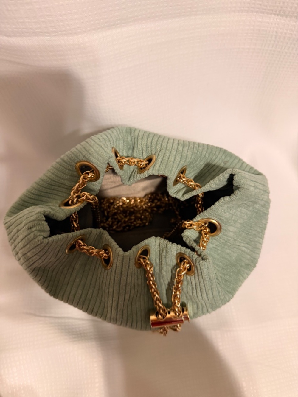 Sage green corduroy bucket bag - Picture 5 of 5